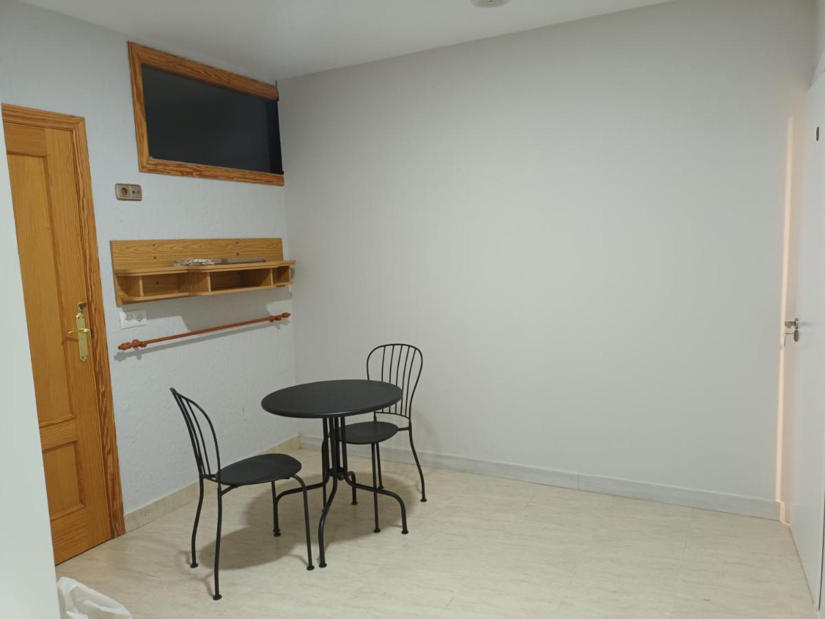 Hostal Cerro Del Castillo 胡米利亚 外观 照片