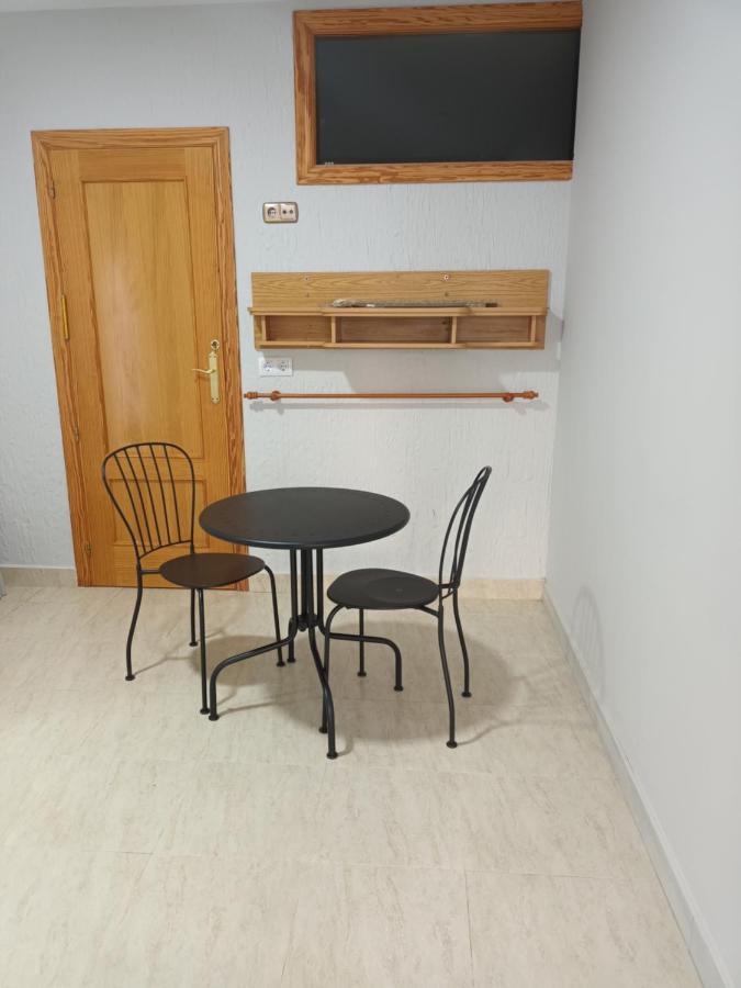 Hostal Cerro Del Castillo 胡米利亚 外观 照片